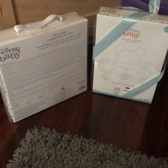 Disney baby gift sets - Picture 2 of 2